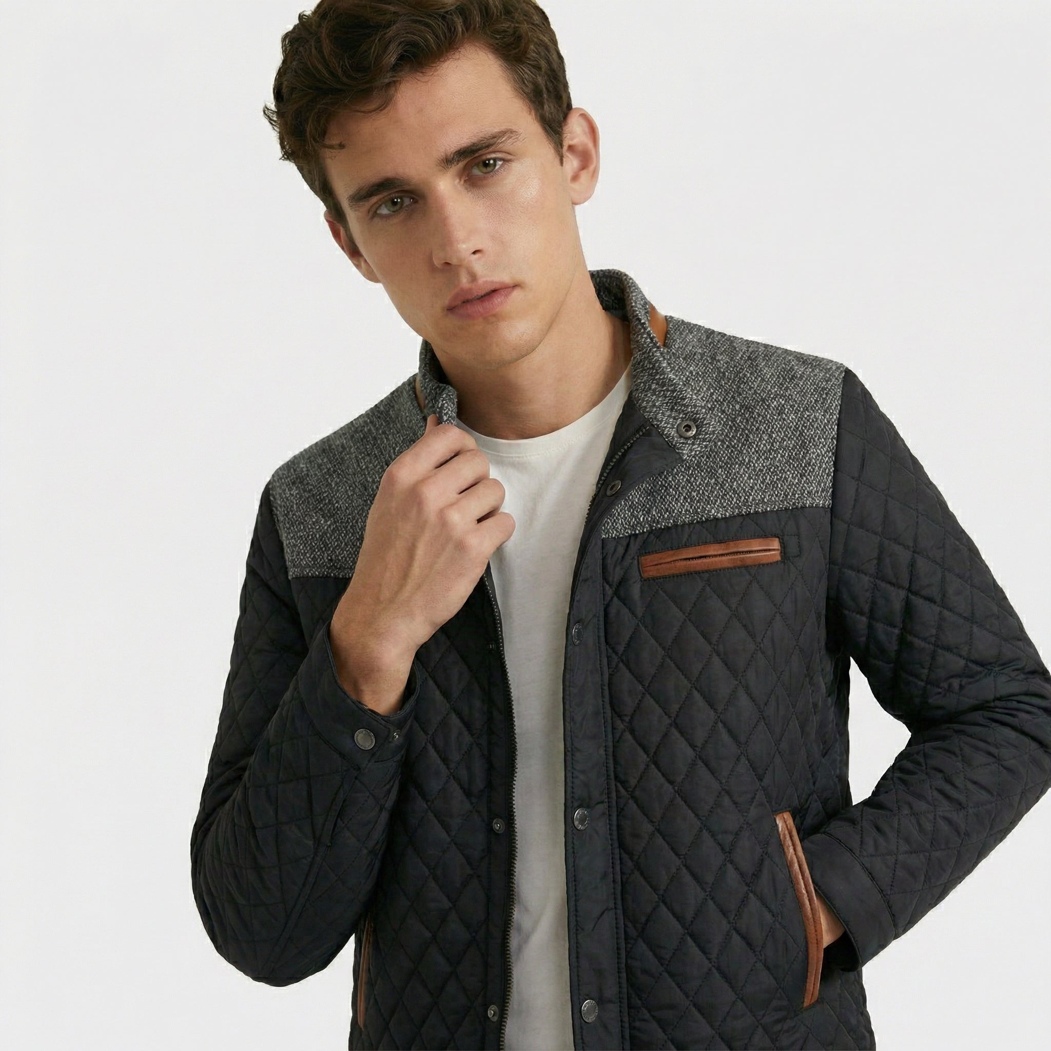 Andrés | Abrigo Charter