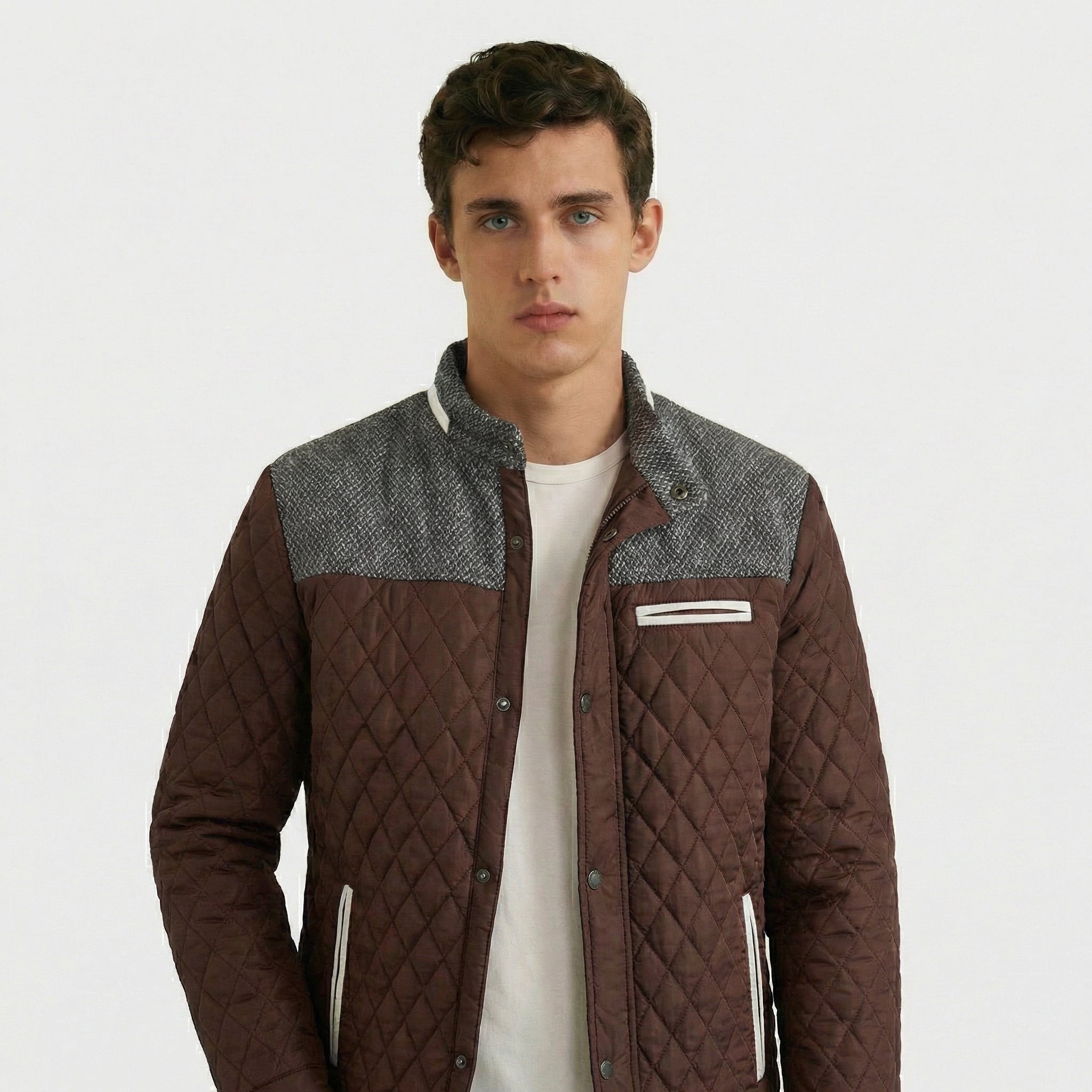 Andrés | Abrigo Charter