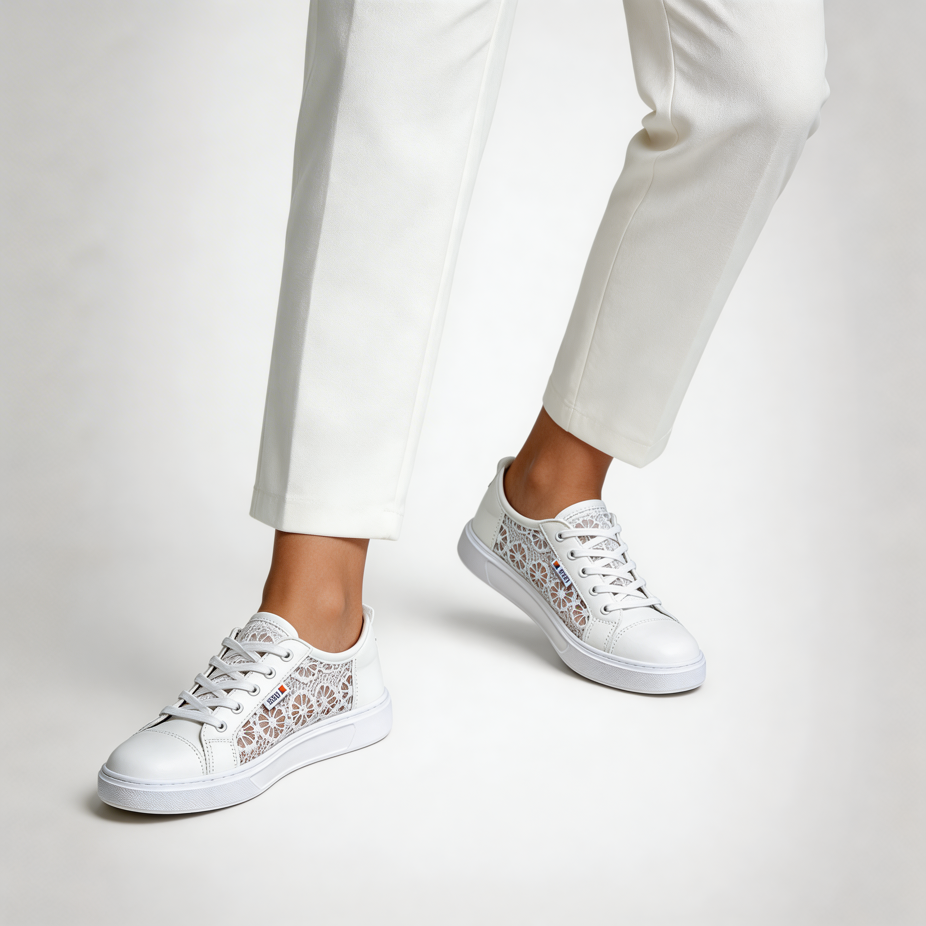 Rosamira | Zapatillas con encaje